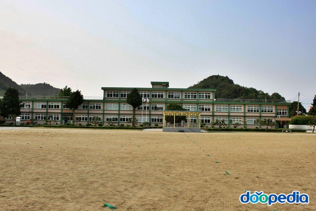 정동초등학교