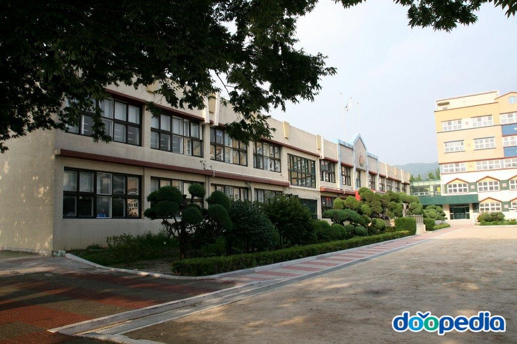 왕산초등학교