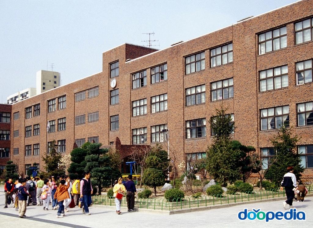 중계동 - 용동초등학교