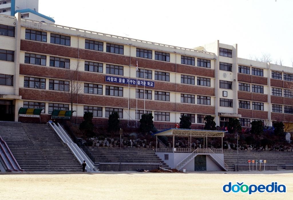 신림동 - 삼성초등학교