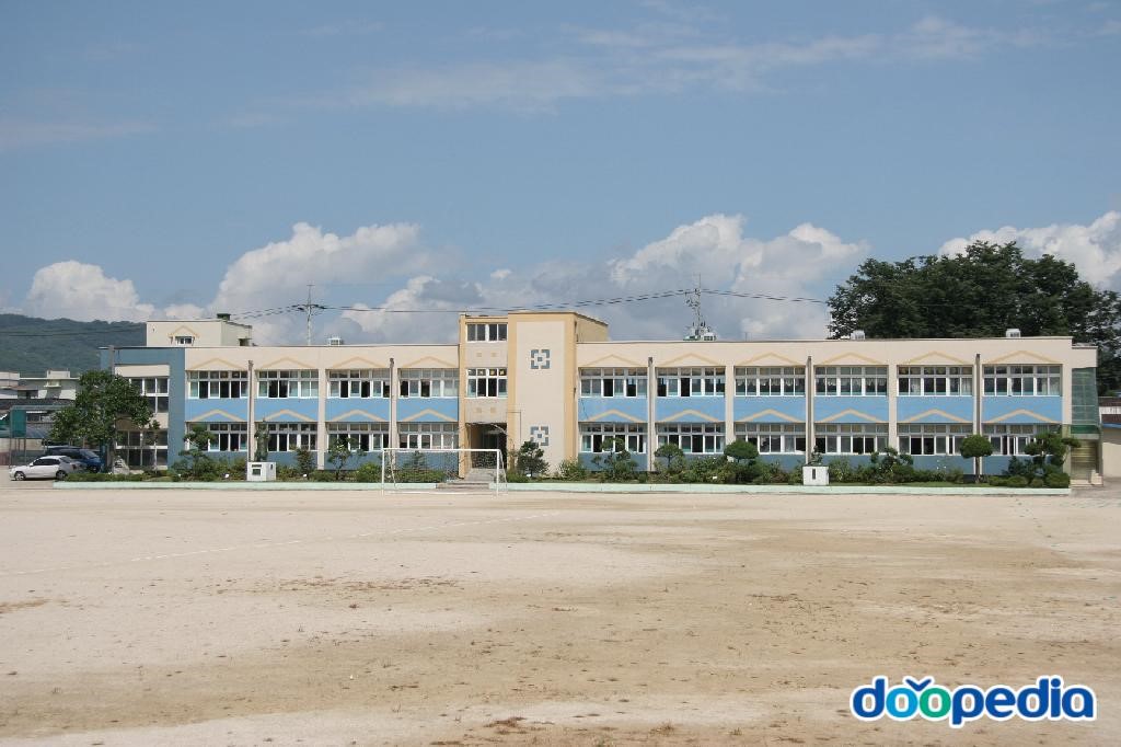 양구초등학교