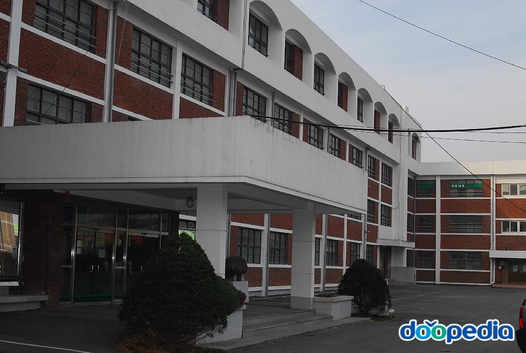 광주서초등학교