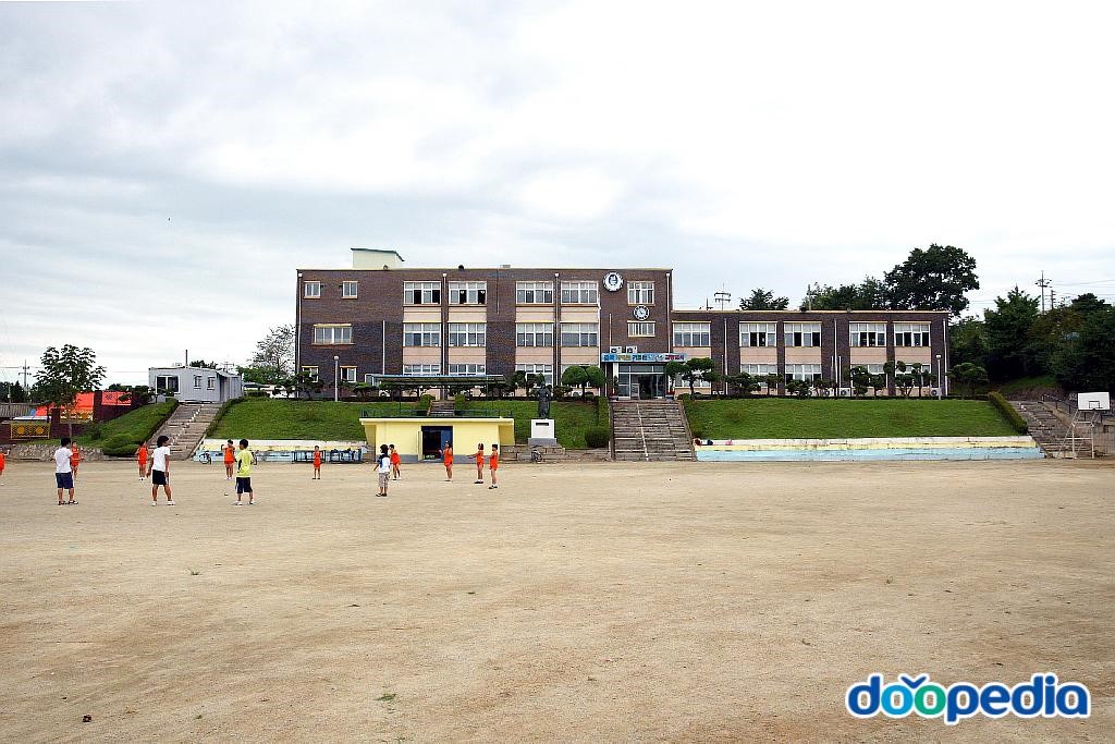 교동초등학교
