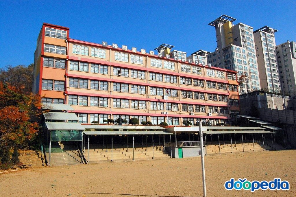 성남서초등학교