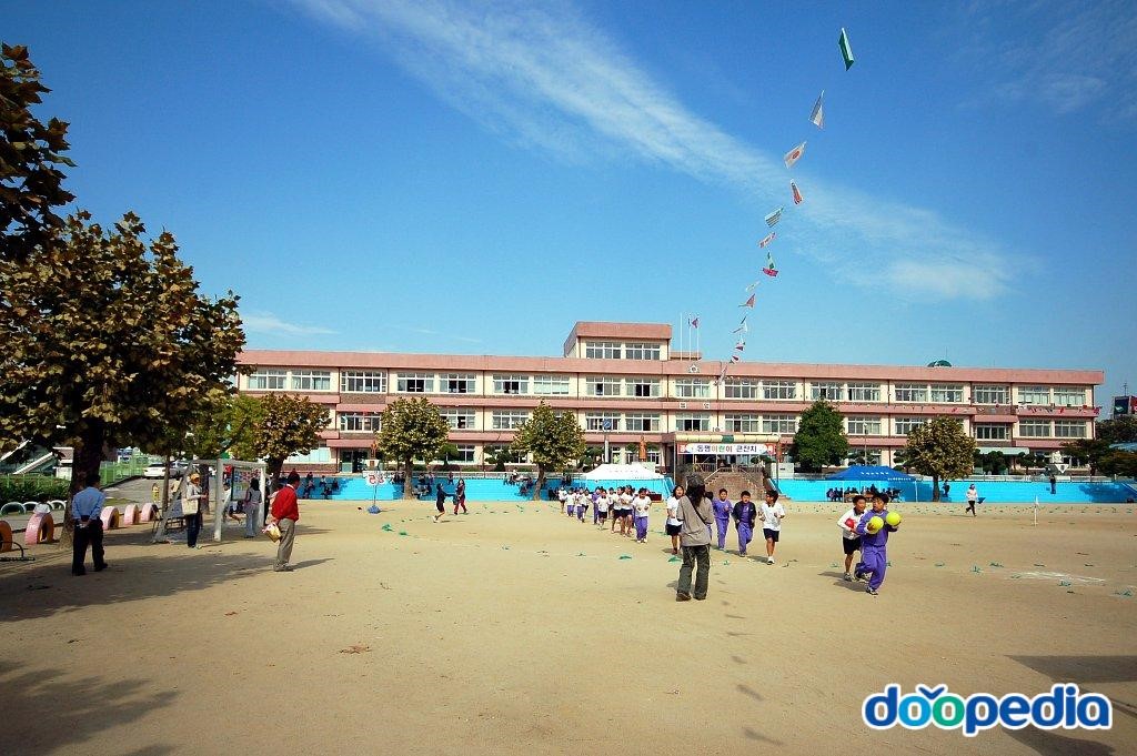 동명초등학교