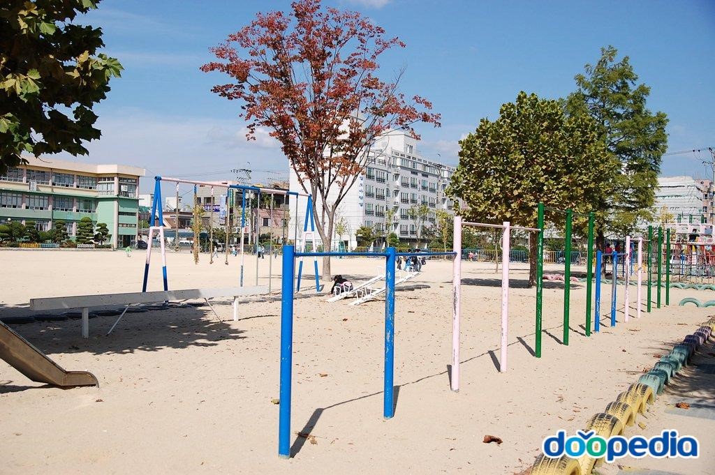 학성초등학교 - 학성초등학교 체육시설