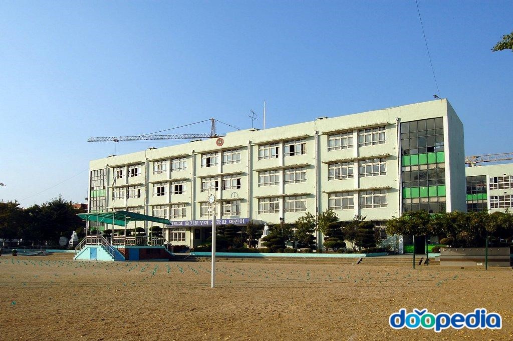 대구성당초등학교 - 성당초등학교