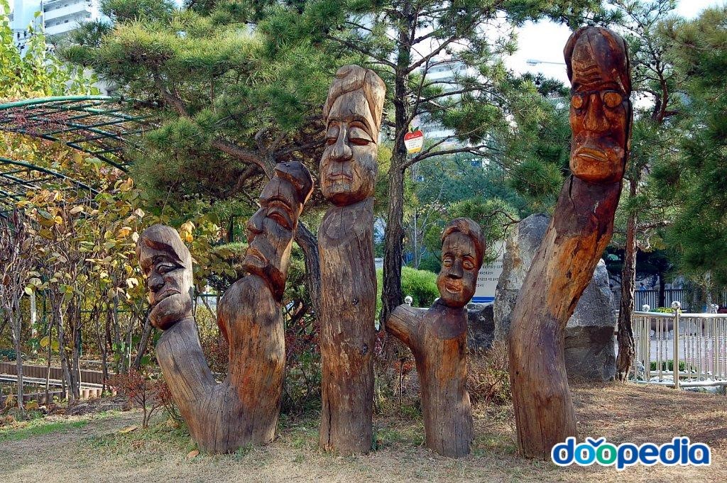 대구노전초등학교 - 대구노전초등학교 장승