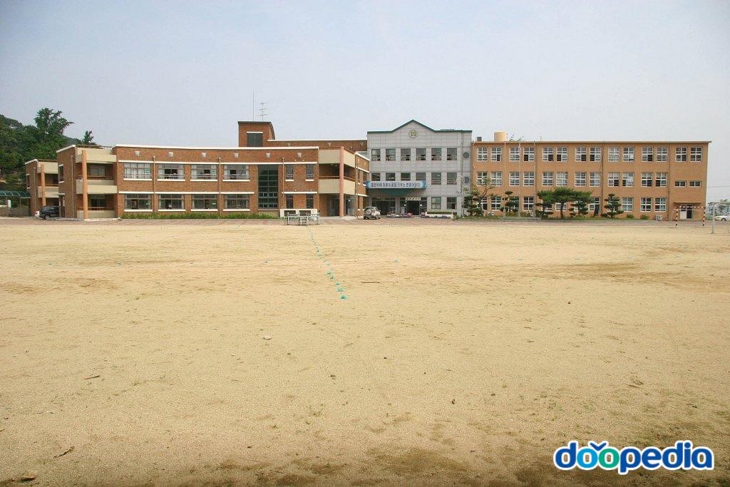 만경초등학교 - 만경초등학교 음수대