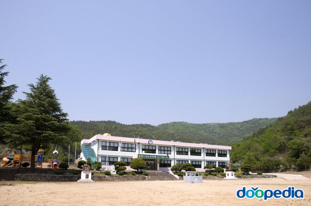 안평초등학교 - 안평초등학교 신평분교장