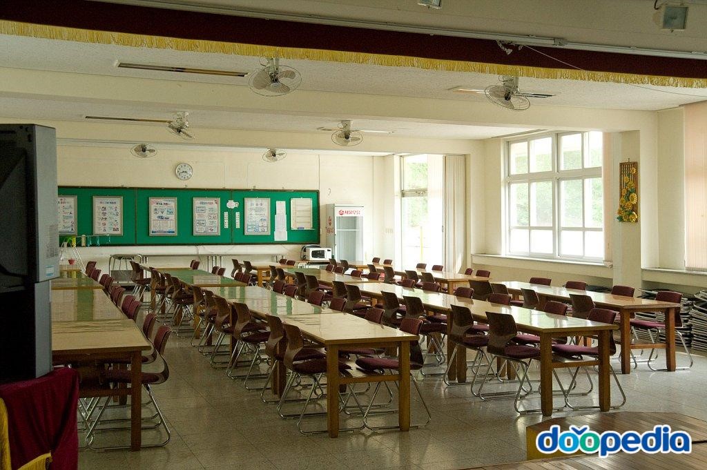 곡송초등학교 - 곡송초등학교 급식소