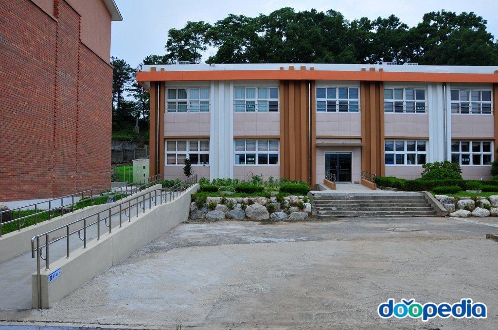 무주초등학교