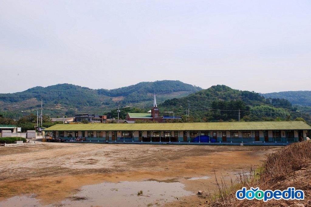 용산초등학교 - 용산초등학교 급식소