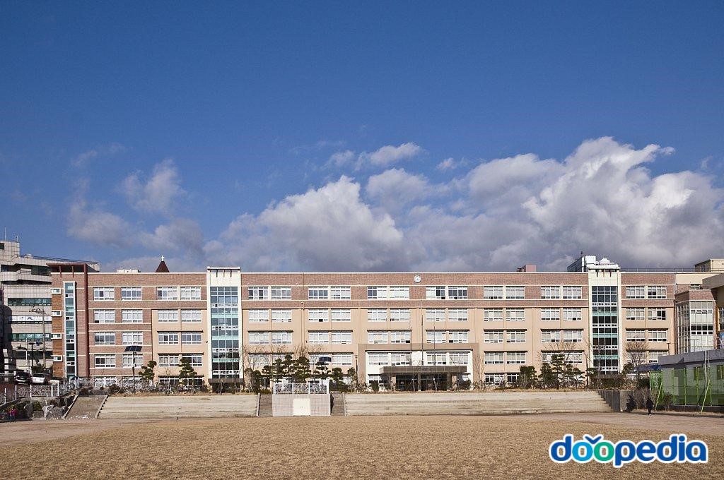 경남여자중학교