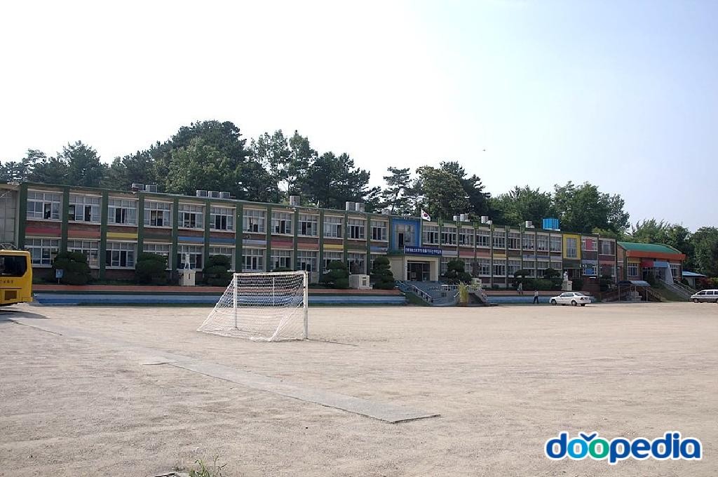 부리초등학교