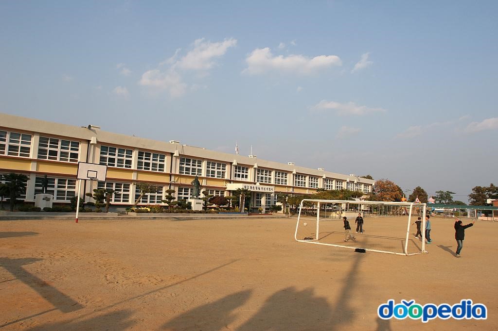 봉래초등학교