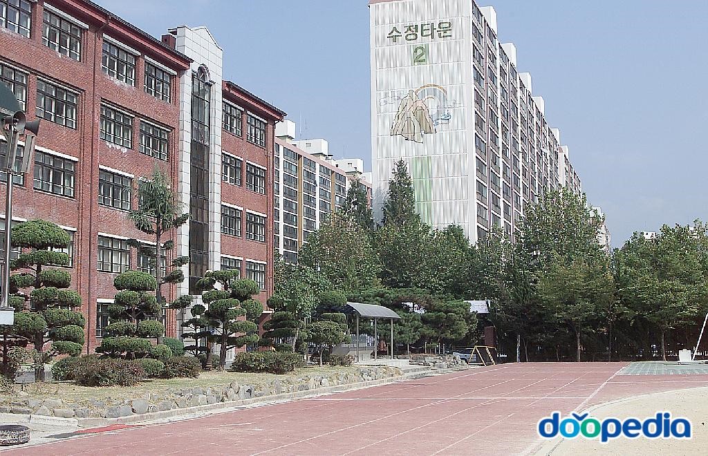 대전삼천중학교