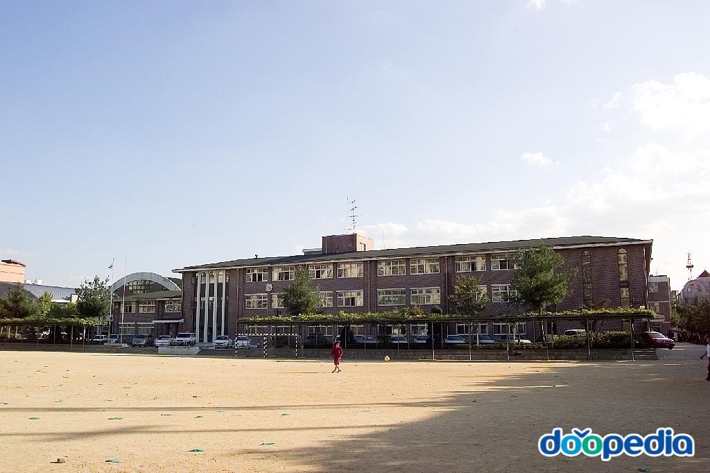 대전월평중학교