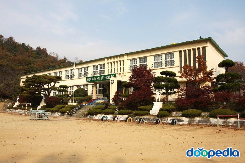 이성초등학교