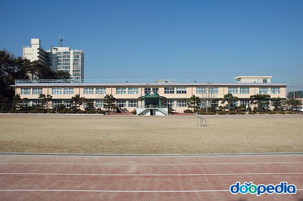 부강초등학교