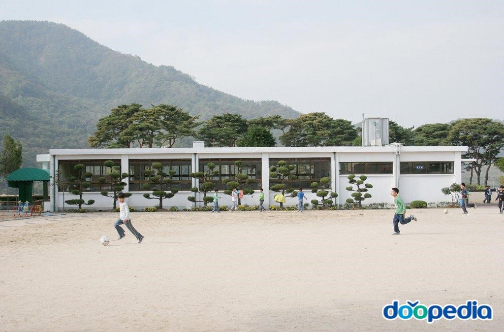 정동초등학교