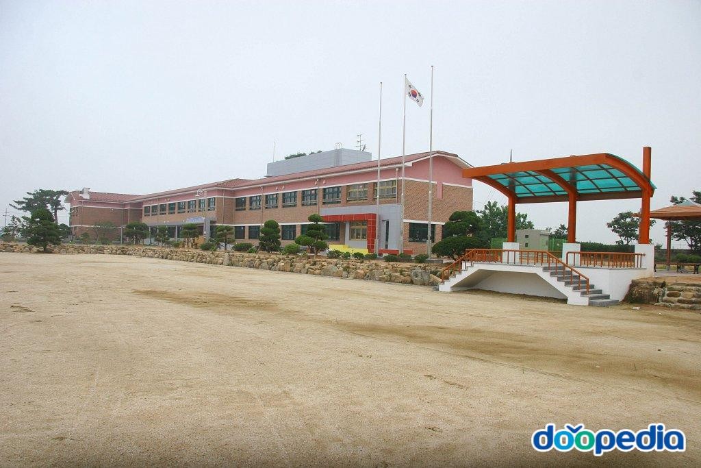 죽산초등학교