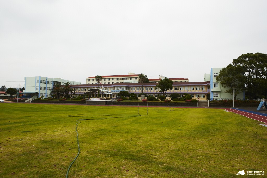 서귀서초등학교