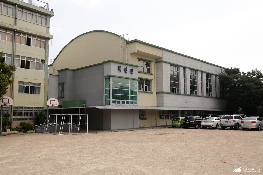 부산중앙여자고등학교 - 부산중앙여자고등학교 목련관