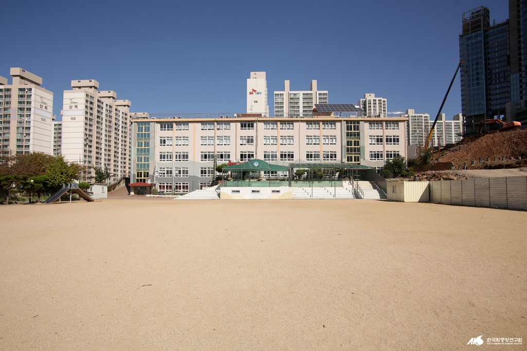 동백초등학교
