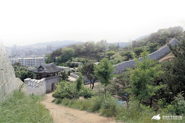 동래읍성지의 아름다운 가을 실제 풍경