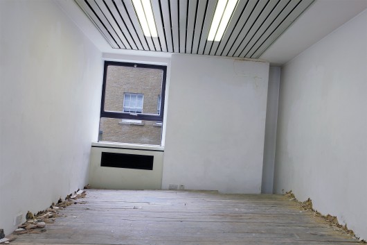 허산, [경사각(Inclined Angles)], 2011년