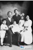 1917년 멕시코 한인사회를 돌아보기 위해 떠나기 직전 찍은 가족사진