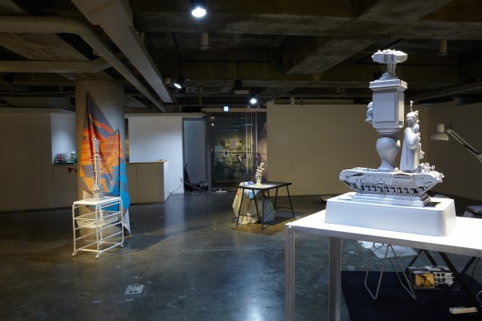 돈선필, [선 위의 모뉴먼트] 시리즈, 혼합재료, 2015