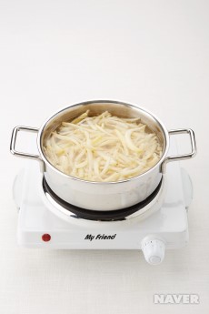 도라지나물(Doraji-namul)