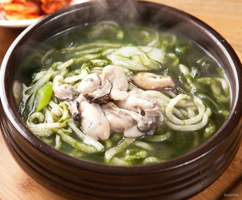 Maesaengigulkalguksu - 매생이굴칼국수(Maesaengigulkalguksu)